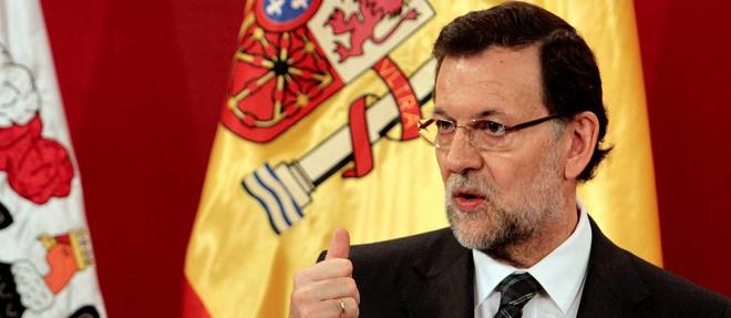 Faute de soutien au congres des deputes pour obtenir l'investiture de la chambre basse, Mariano Rajoy renonce pour l'instant a former un gouvernement.