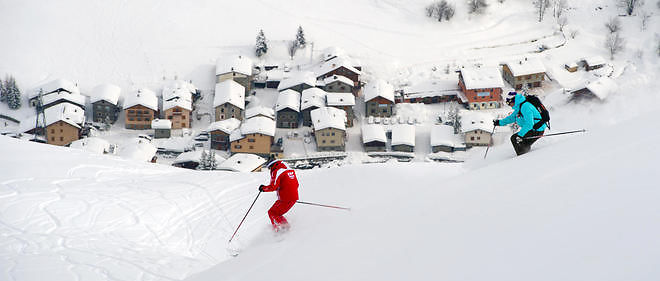Deux Alpes Un Mort Et Deux Blessees Apres Une Descente De Ski En Matelas Le Point