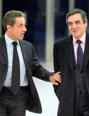 R&eacute;vision constitutionnelle : Les R&eacute;publicains se divisent entre Fillon et Sarkozy