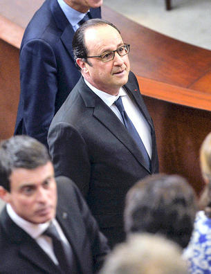 Remaniement : le lifting politicien de Fran&ccedil;ois Hollande