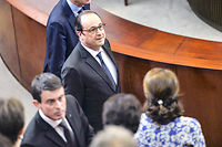Remaniement : le lifting politicien de Fran&ccedil;ois Hollande