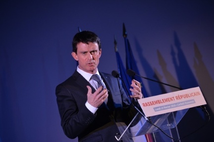 Manuel Valls a Corbeil-Essonnes, le 15 fevrier 2016