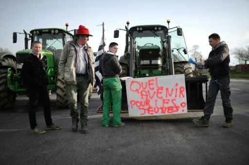 Agriculteurs En Colère: Fin Du Blocage à Rennes, Valls Annonce Des ...