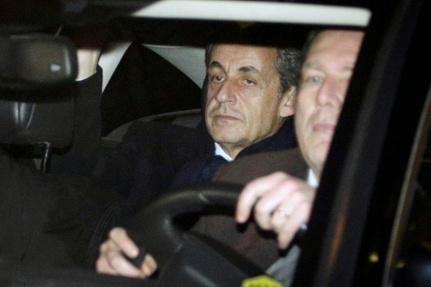Nicolas Sarkozy a l'issue de son audition au pole financier le 16 fevrier 2016 a Paris