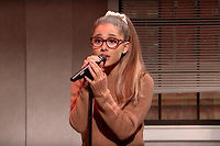 Ariana Grande lors du Saturday Night Live.