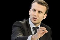Loi travail : mais &agrave; quoi joue Emmanuel Macron ?