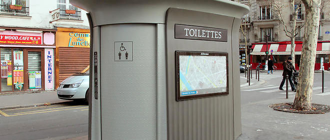 Des toilettes publiques a Paris.