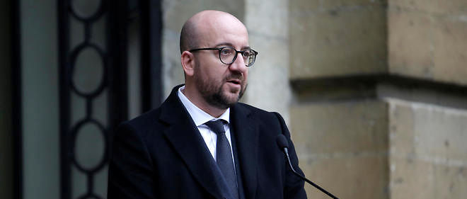 Le Premier ministre belge Charles Michel a refuse la demission de deux de ses ministres.