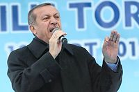 Turquie : d&eacute;but du proc&egrave;s de deux journalistes anti-Erdogan