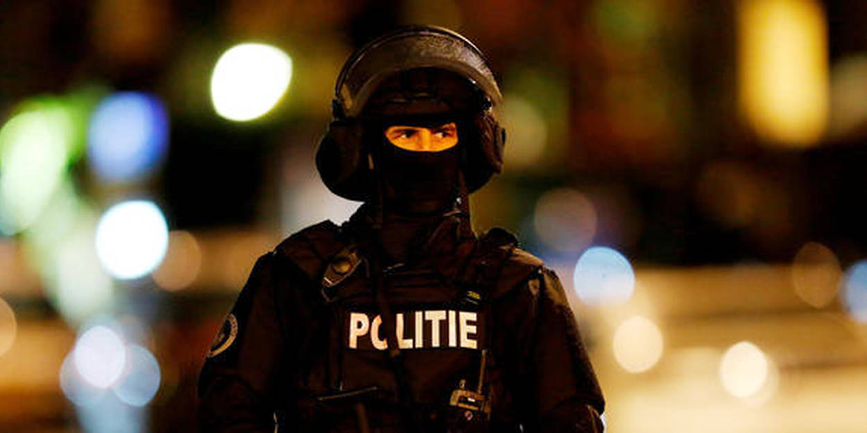 Угрожать 20. Логотип полиции Нидерландов ДУМЕР.