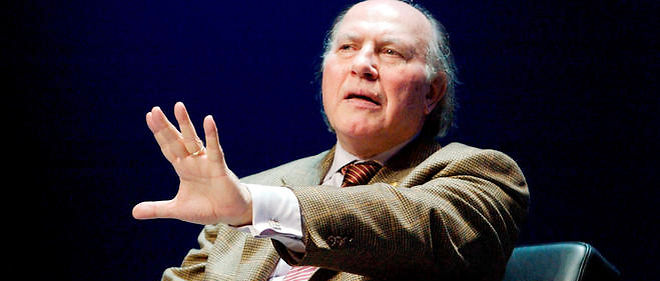 Imre Kertesz la veille de la reception de son prix Nobel en Suede en decembre 2002. 