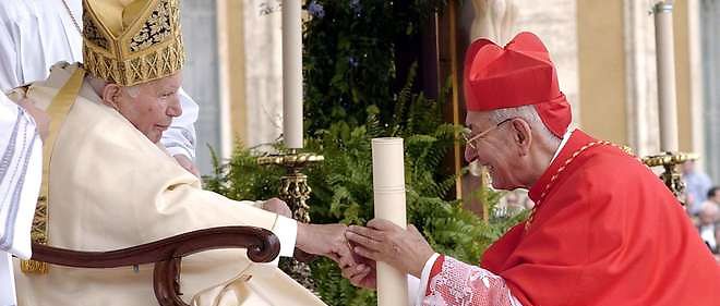 Le cardinal George Cottier et le pape Jean-Paul II en octobre 2003.