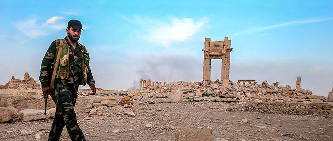 Palmyre a ete reprise a l'Etat islamique. 