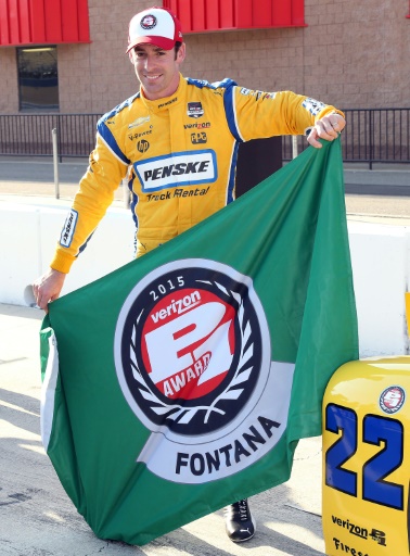 Simon Pagenaud célèbre sa pole position pour  la course de Fontana (Californie), le 26 juin 2015 © Frederick M. Brown GETTY/AFP/Archives