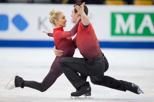 Aliona Savchenko et Bruno Massot, pour l'Allemagne, aux Championnats du monde de Boston le 2 avril 2016 © Geoff Robins AFP