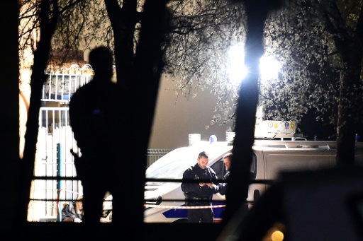Des policiers sur la scène du crime, le 3 avril 2016 à Marseille © BORIS HORVAT AFP