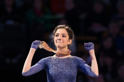 La patineuse russe Evgenia Medvedeva avec sa medaille d'or des Mondiaux-2016  a Boston, le 2 avril 2016