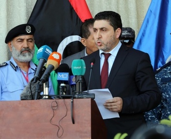 Le chef du gouvernement libyen non-reconnu base a Tripoli, Khalifa Ghweil, le 8 juin 2015 a Tripoli