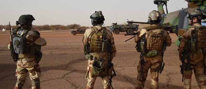 Cinq militaires et deux assaillants ont ete tues lors d'une prise  d'otages dans un hotel occupe par des membres de l'ONU, indique le  gouvernement malien (photo d'illustration).