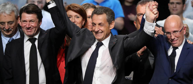 Nicolas Sarkozy le 15 novembre 2016. Pour Jean-Marie Le Pen, l'ancien président est  « un animal politique redoutable. Il est pire que le lapin Duracell. Lui, si on lui enlève les piles, il marche encore ! »