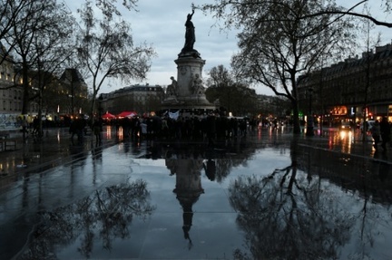La place de la Republique ou se rassemble chaque nuit le mouvement "Nuit Debout" le 14 avril 2016