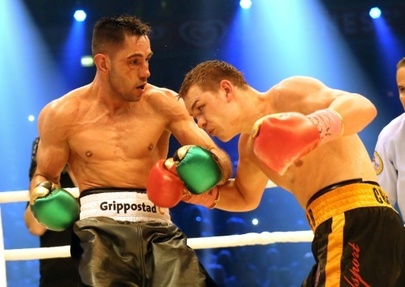 Felix Sturm face a Fedor Chudinov lors du combat pour le titre mondial, le 20 fevrier 2016 a Oberhausen (ouest de l'Allemagne)