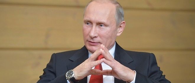 Vladimir Poutine avait pourtant annonce le mois dernier le retrait de l'"essentiel" des troupes russes en Syrie.