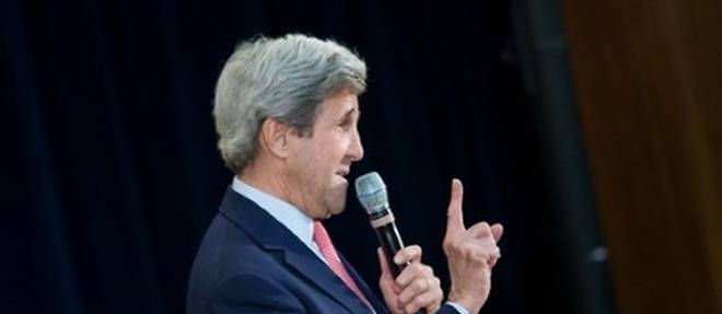 Le secretaire d'Etat americain John Kerry estime que "la Russie a une responsabilite urgente pour faire pression sur le regime syrien pour qu'il applique la resolution 2254 du Conseil de securite" de l'Onu