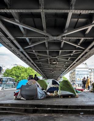 Migrants : nouvelle &eacute;vacuation d'un campement &agrave; Paris