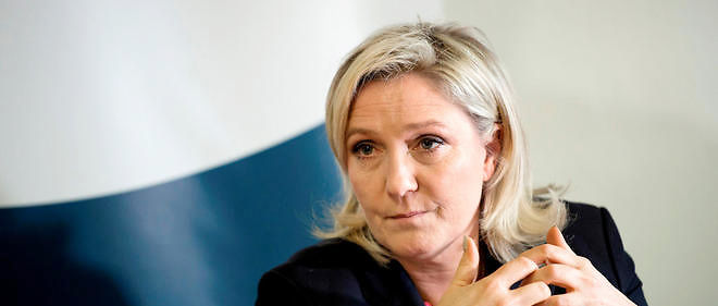 Marine Le Pen a gracie Bruno Gollnisch. 