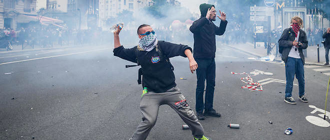 La violence se fait de plus en plus presente dans les manifestations. Signe du retour des anarchistes ?