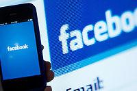 Facebook, Snapchat&hellip; Les ados bient&ocirc;t interdits de r&eacute;seaux sociaux ?