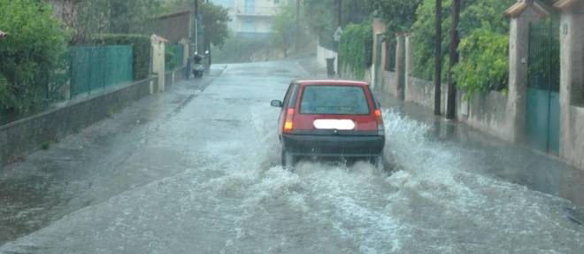 Vigilance rouge dans le Loiret, des villes isolees apres l'inondation de certains axes de communication (photographie d'illustration).