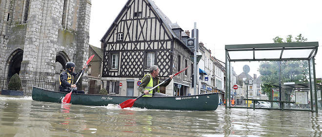 La ville de Nemours (77) a ete victime des inondations.