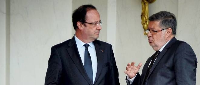 Francois Hollande et son ministre des Transports, Alain Vidalies, n'ont pas voulu prendre le risque d'attiser les greves.