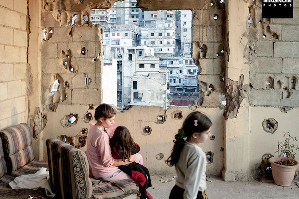 Intérieur d'un appartement détruit par les bombardements, Tripoli (Liban), 2013