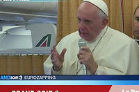 Zapping du &quot;Point&quot; : le pape appelle l'&Eacute;glise &agrave; demander pardon aux homosexuels