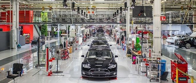 Tesla veut revolutionner l'automobile avec des voitures 100 % electriques