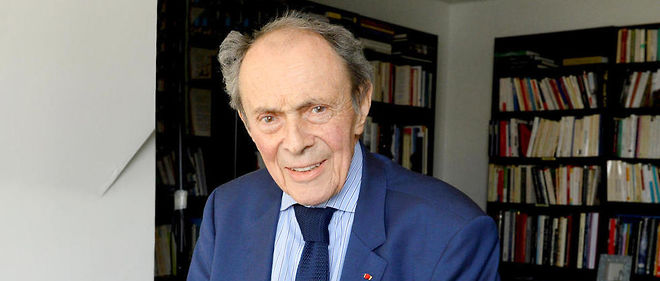 Michel Rocard dans son bureau a Paris, le 9 juin.