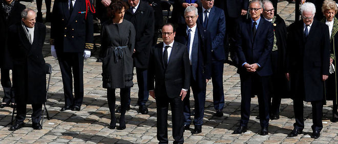 Francois Hollande a rendu hommage a Michel Rocard ce jeudi aux Invalides.