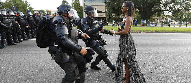 La photo de la jeune femme a ete prise a Baton-Rouge samedi 9 juillet juste avant son interpellation.