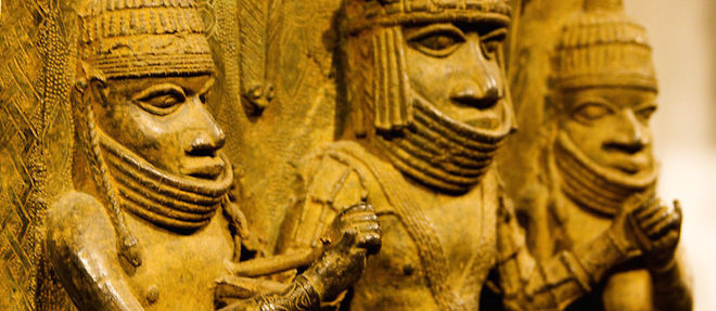 Les bronzes du Benin derobes par des soldats britanniques. 