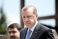 Putsch rat&eacute; en Turquie : la purge s'&eacute;tend aux m&eacute;dias et &agrave; l'&eacute;ducation