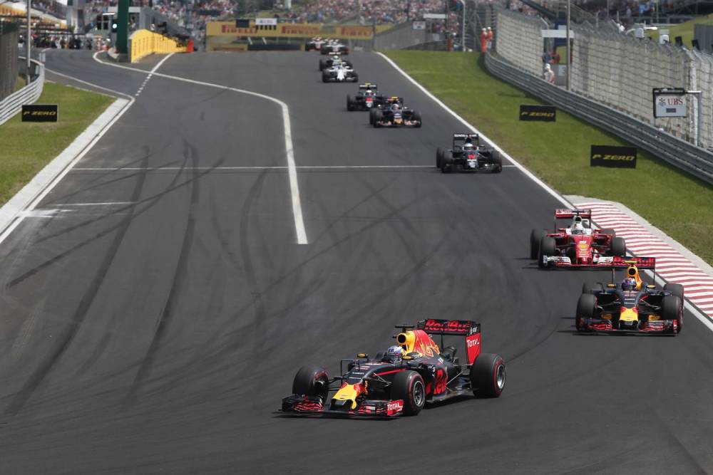 GP de Hongrie Red Bull revient Automobile