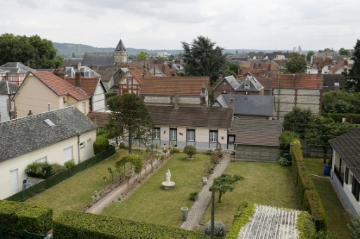 Une vue du village normand de Saint-Etienne-du-Rouvray, le 26 juillet 2016