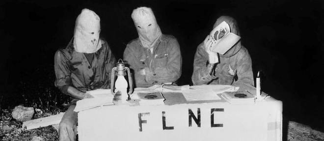 Trois militants masques du Front de liberation nationale de la Corse (FLNC). Photo d'illustration.