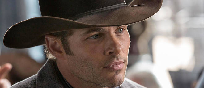 James Marsden, cow-boy charmeur et as de la gachette dans Westworld.