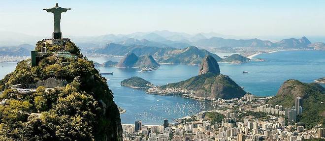 Vue generale de Rio avec le Christ du Corcovado. Image d'illustration.