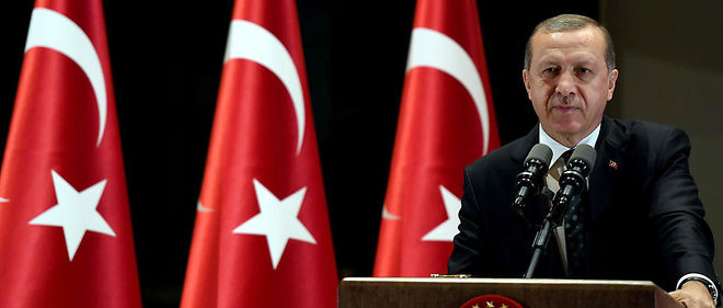 L'AKP, le parti au pouvoir du president turc Recep Tayyip Erdogan, va mener dans ses rangs une purge apres le putsch rate du 15 juillet.