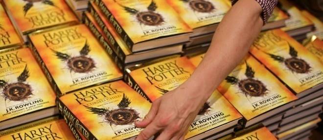 Le huitieme tome de la saga en version anglaise, "Harry Potter and the Cursed Child" ("Harry Potter et l'enfant maudit"), a Londres, le 31 juillet 2016